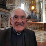 Verstorbener Pfarrer Josef Frohn überlässt der Pfarre seinen Primiz-Kelch